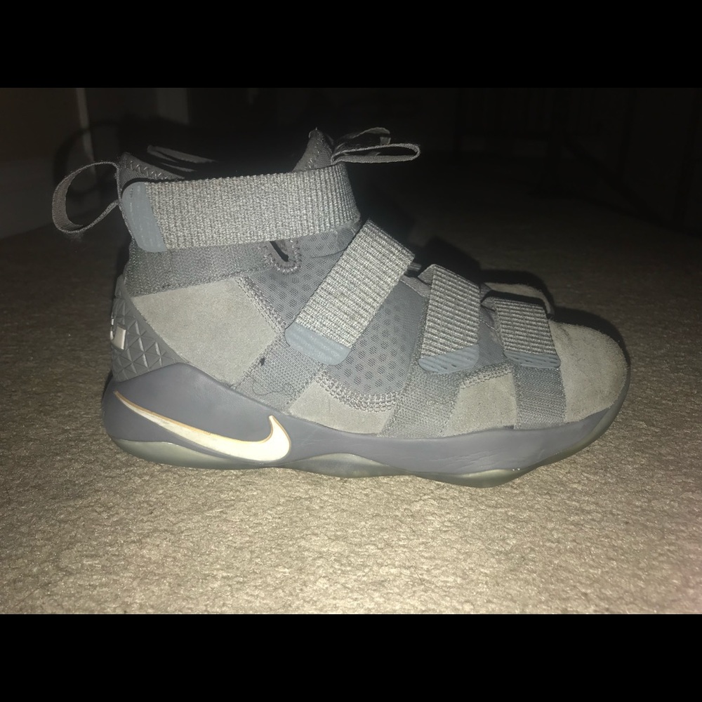 Lebron soldiers 11